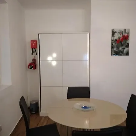 Maltastudiosapartment * マルサスカーラ