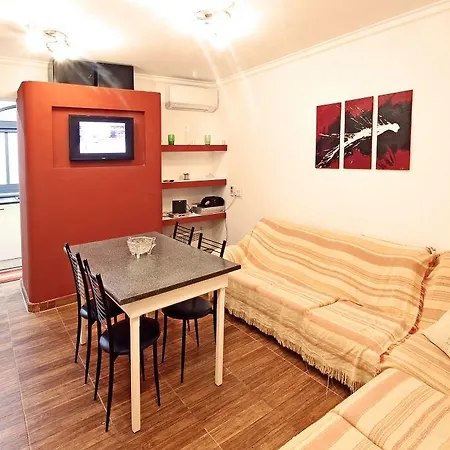 Maltastudiosapartment * マルサスカーラ